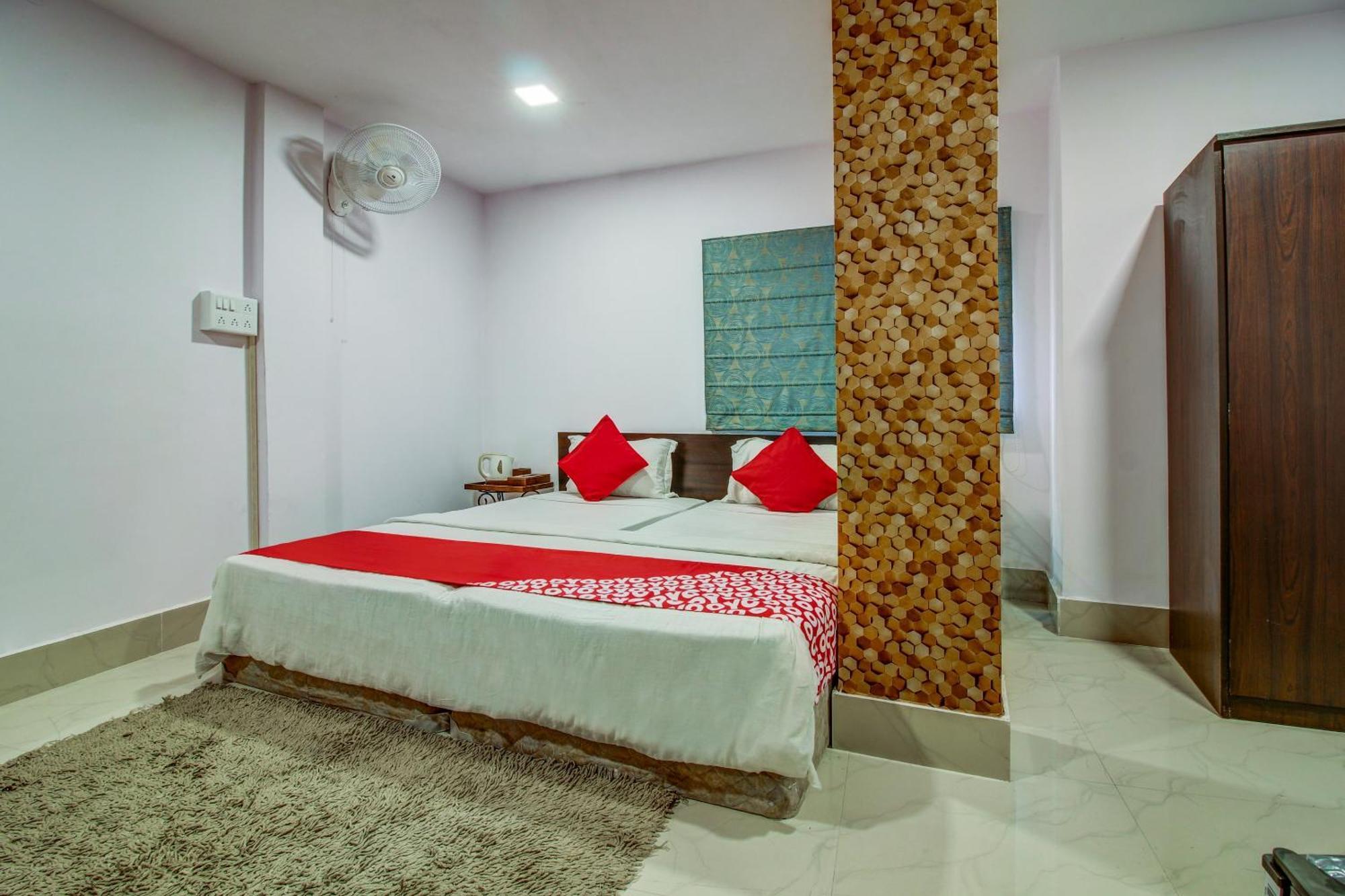Hotel Oyo Flagship Spc & Span Jamshedpur Exterior foto