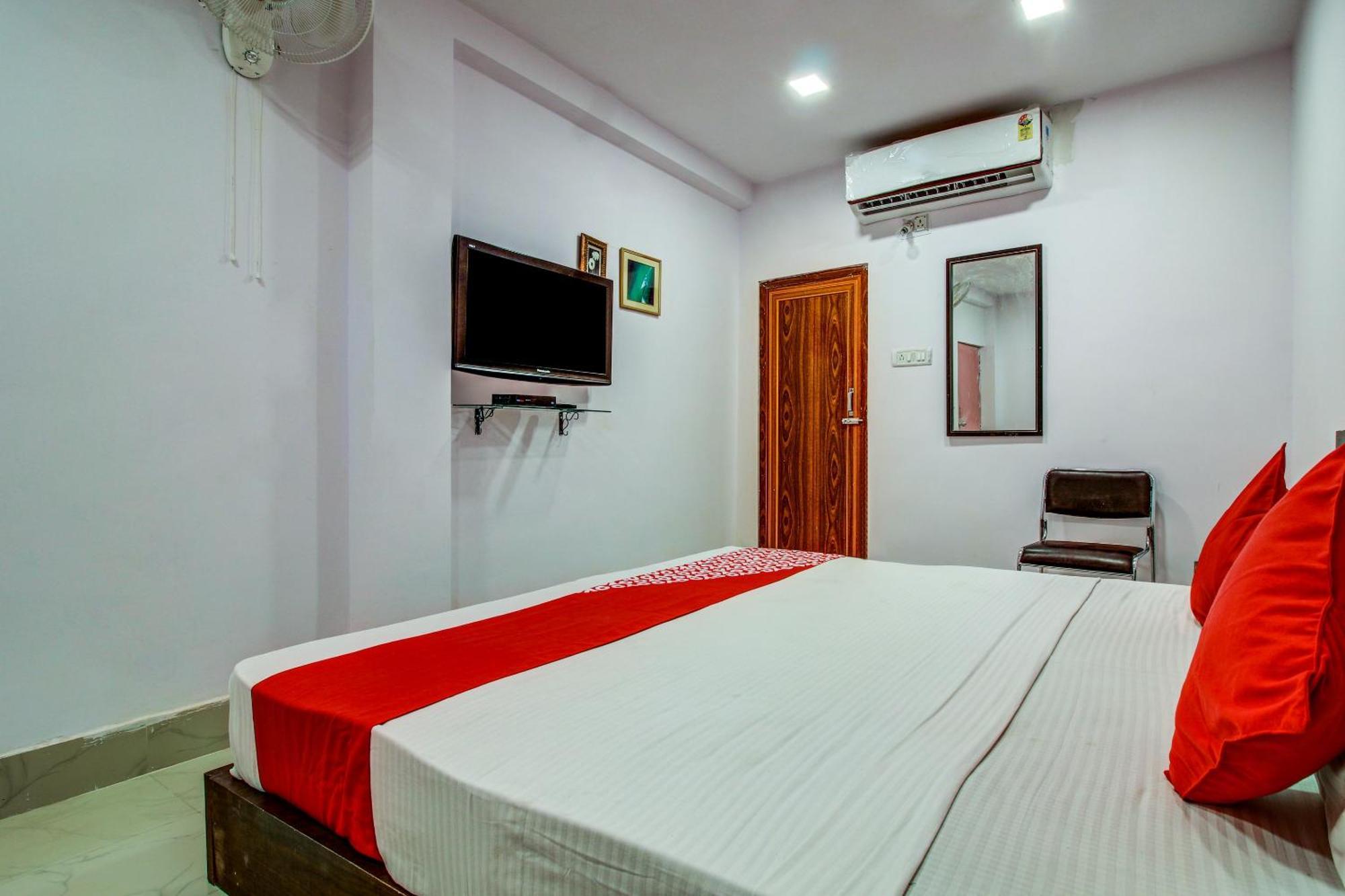 Hotel Oyo Flagship Spc & Span Jamshedpur Exterior foto